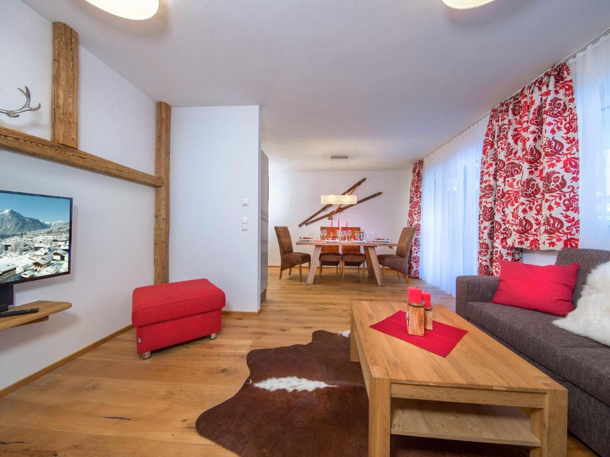 Apartment In Neukirchen With A Carport Neukirchen am Grossvenediger Exterior photo